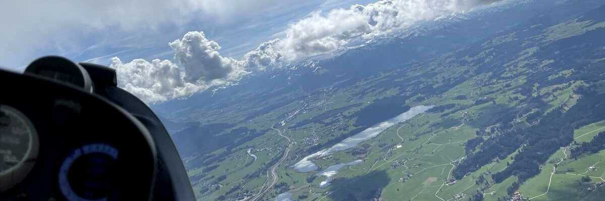 Verortung via Georeferenzierung der Kamera: Aufgenommen in der Nähe von Oberallgäu, 87, Deutschland in 2000 Meter